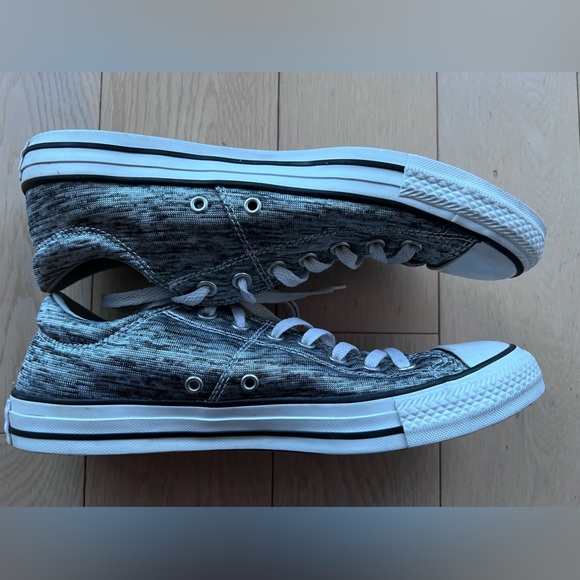 Women’s Converse All Start low top Chuck Taylor. Silver melange color. Size 11 - Picture 8 of 9